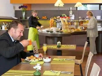 Ibis Styles And Events 3* 루베인라누브
